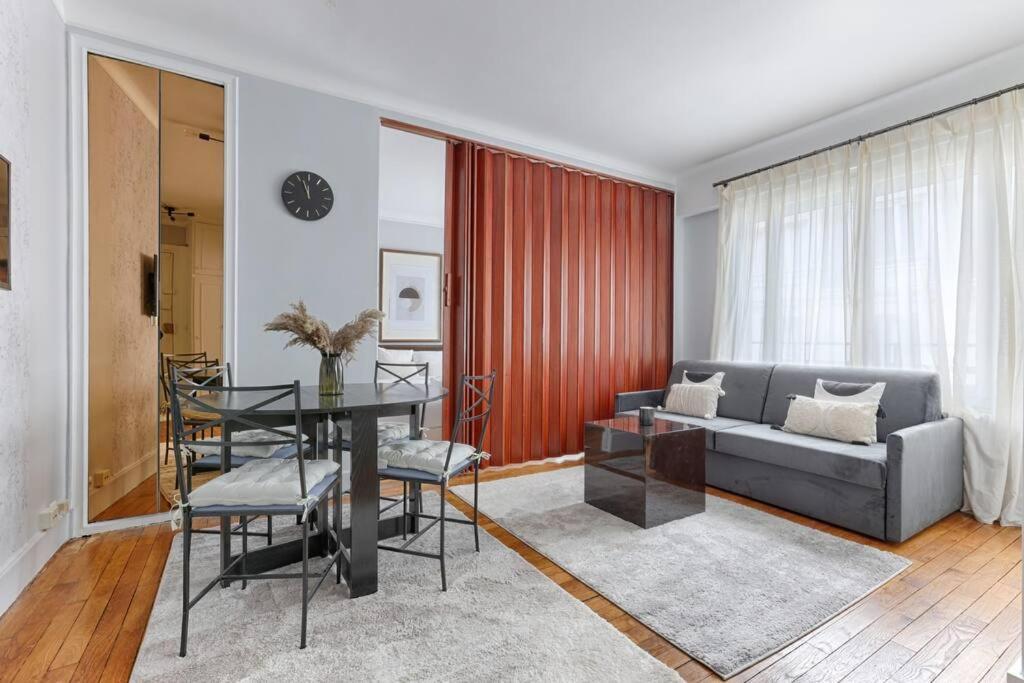 Matignon Saint-Honore : Magnifique Appartement 1Br Paris Exterior photo