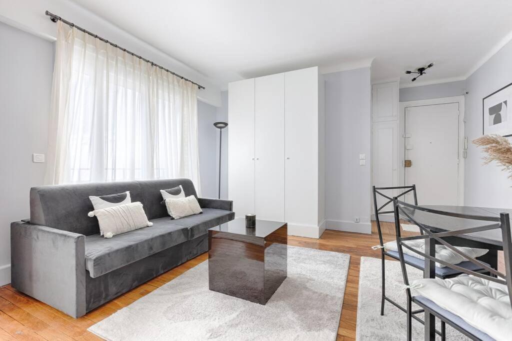 Matignon Saint-Honore : Magnifique Appartement 1Br Paris Exterior photo